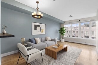 Building Photo - 402 9th St