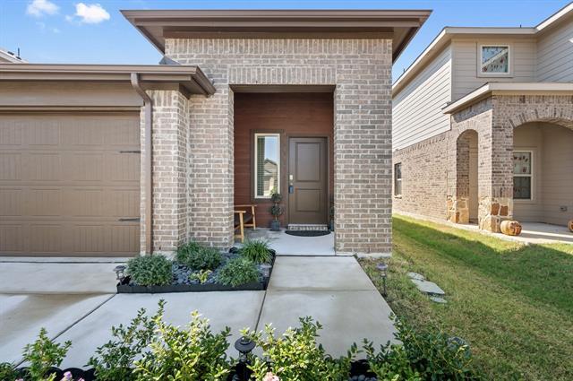 Building Photo - 1074 Old Oaks Dr