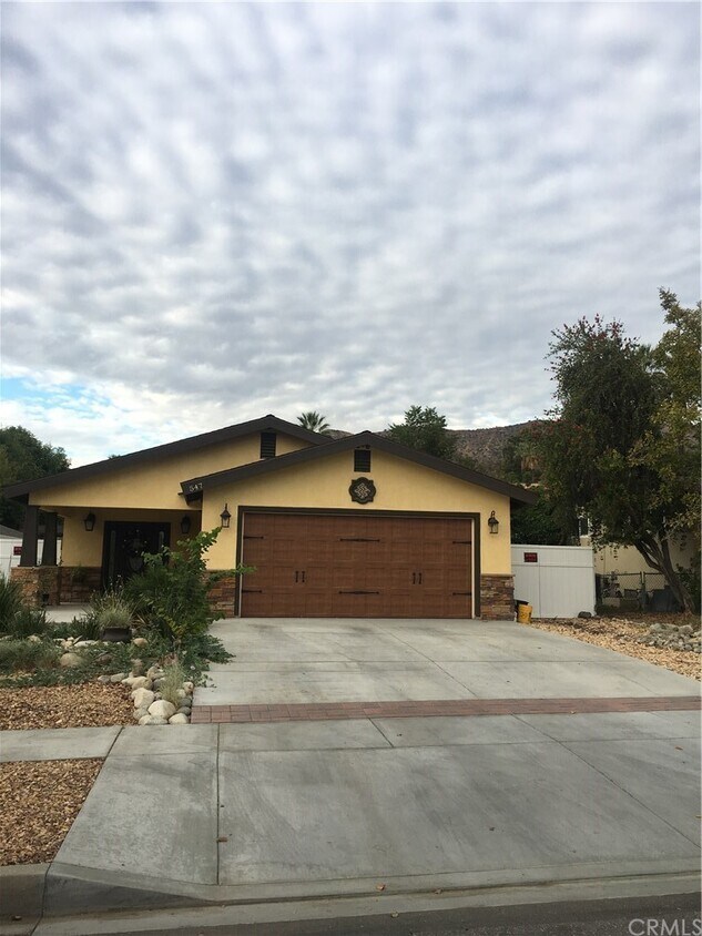 547 E 10th St, Azusa, CA 91702 House Rental in Azusa, CA