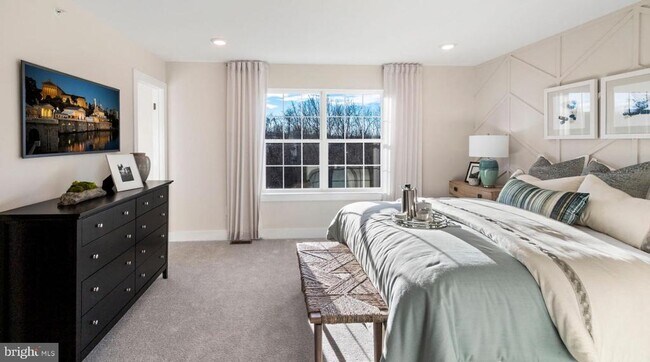 Foto del edificio - 216 Red Leaf Ln