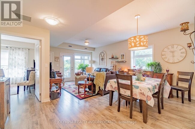 Photo du bâtiment - 4644 Pettit Ave