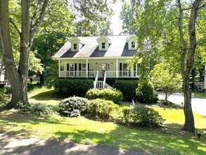 Building Photo - 3324 Devaughn Dr