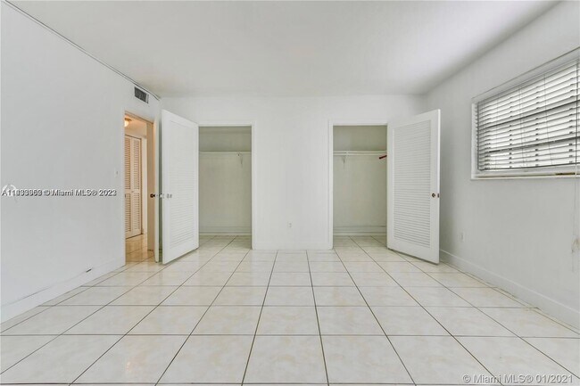 Foto del edificio - 12150 NE 19th Ave