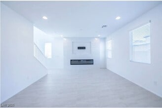 Building Photo - 10407 Sadie Blake Ave