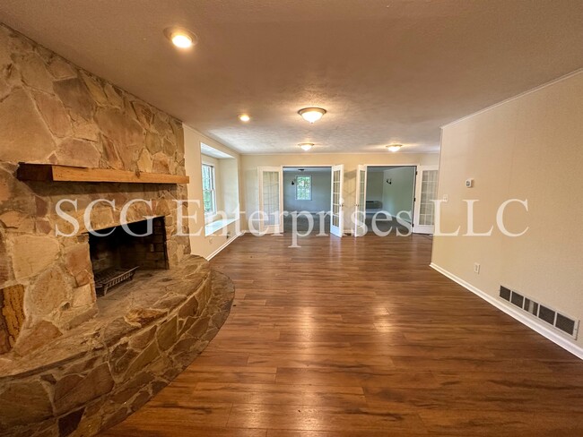 Foto del edificio - 134 Flat Creek Trail