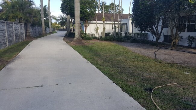 Photo - 11455 SW 82nd Ave House