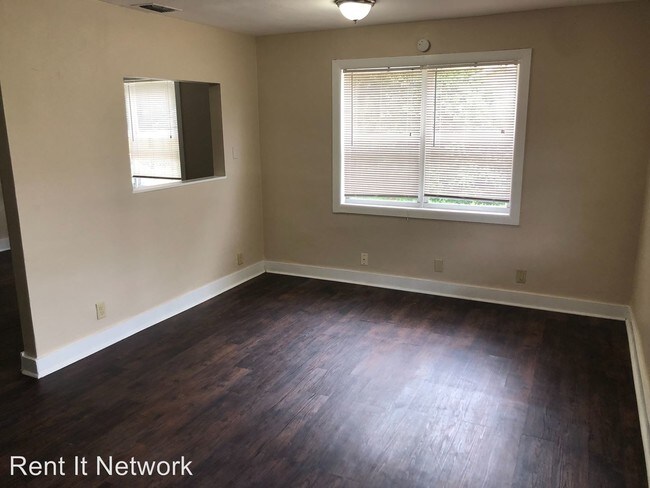 Building Photo - 3 br, 1.5 bath House - 2911 Orient Road