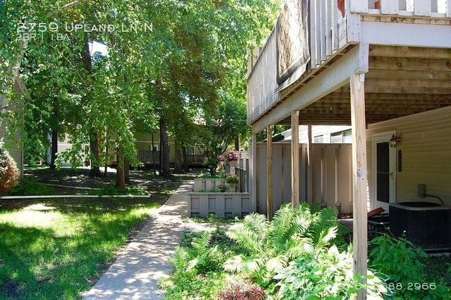 Building Photo - 2759 Upland Ln N