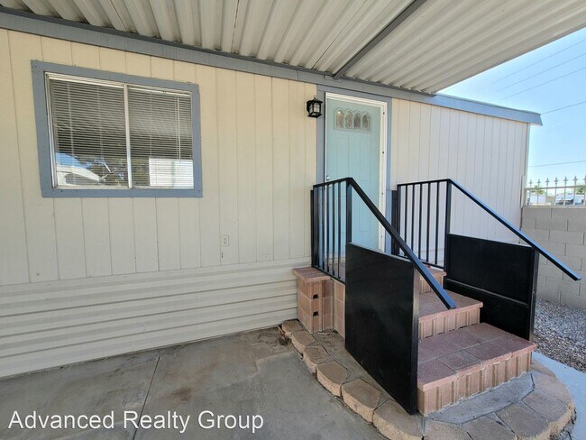 Foto del edificio - 2 br, 2 bath House - 3208 E Carey Avenue