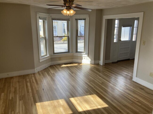 Foto del edificio - 27 Grove St