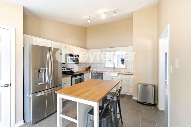 Foto del edificio - 13847 Waycross Dr