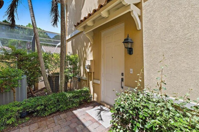 Building Photo - 4526 Illicium Dr