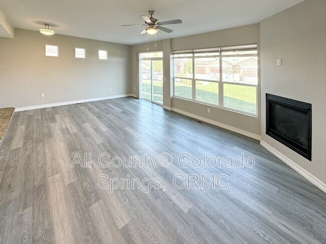 Foto del edificio - 764 Brambleberry Hts