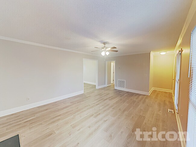 Foto del edificio - 209 Tavern Fare Rd