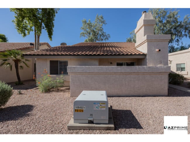 Foto del edificio - Curated Comfort in Chandler - Bright &amp;...