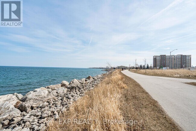 Building Photo - 101 Shoreview Pl