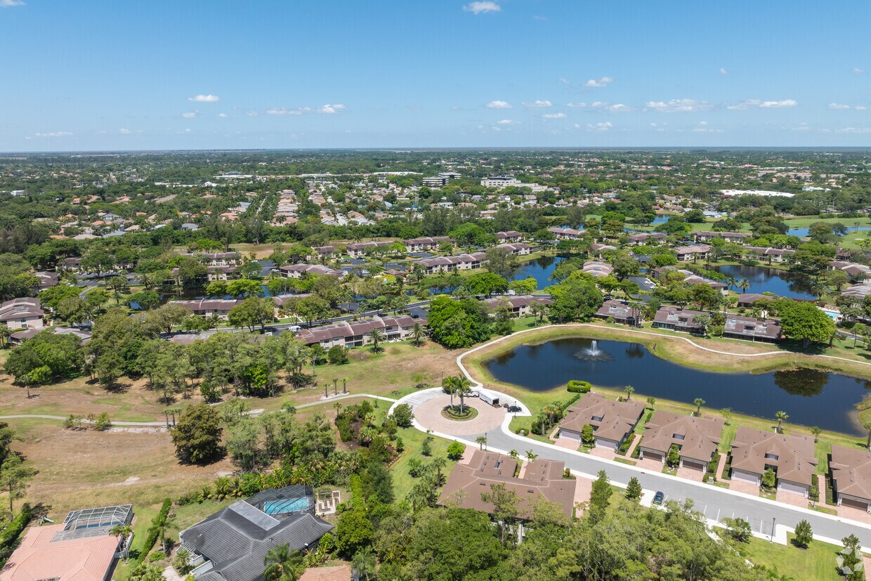 Context - Pines Of Boca Lago