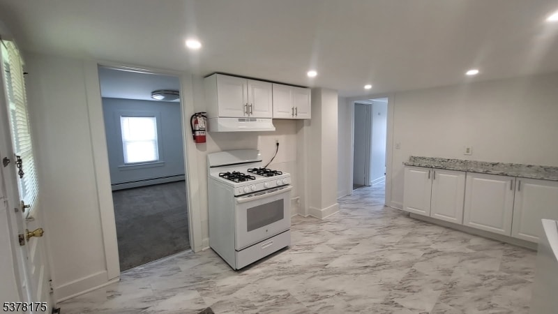 Building Photo - 60 E McFarlan St