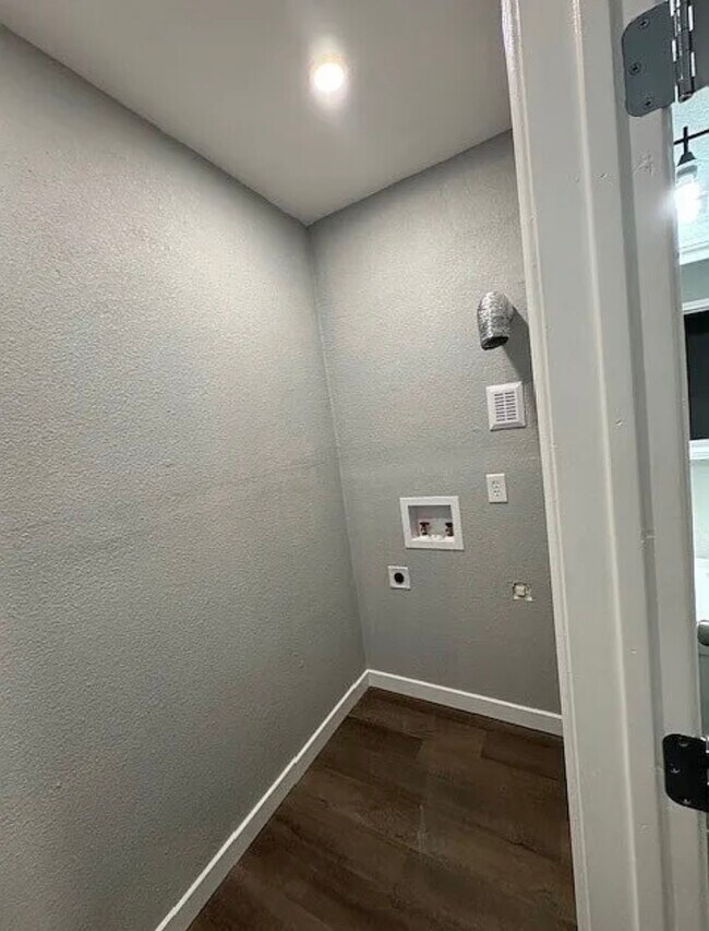 Foto del edificio - 1511 Gurley Ave