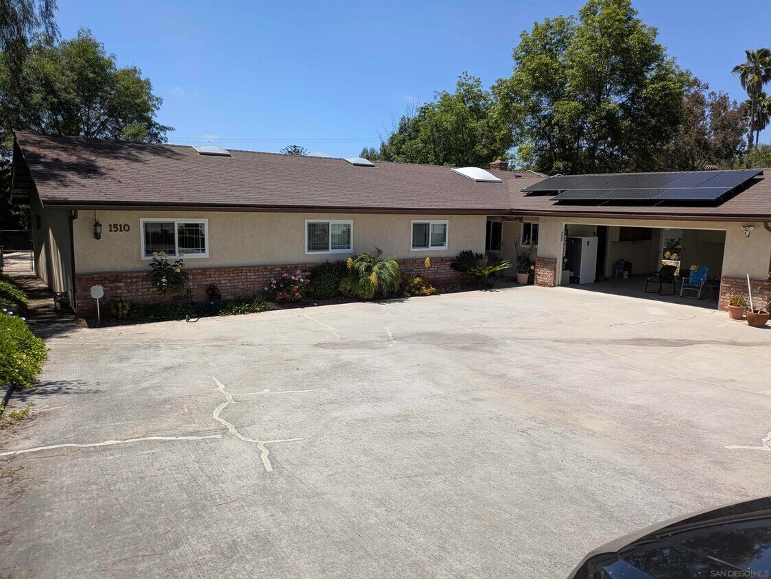 Foto principal - 1510 Sunrise Dr