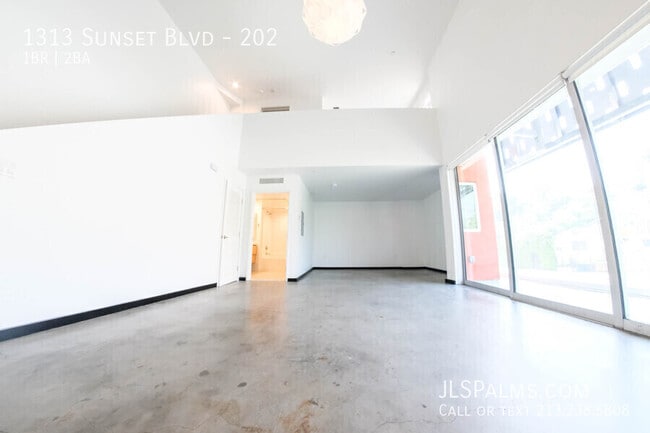 Building Photo - 1313 Sunset Blvd