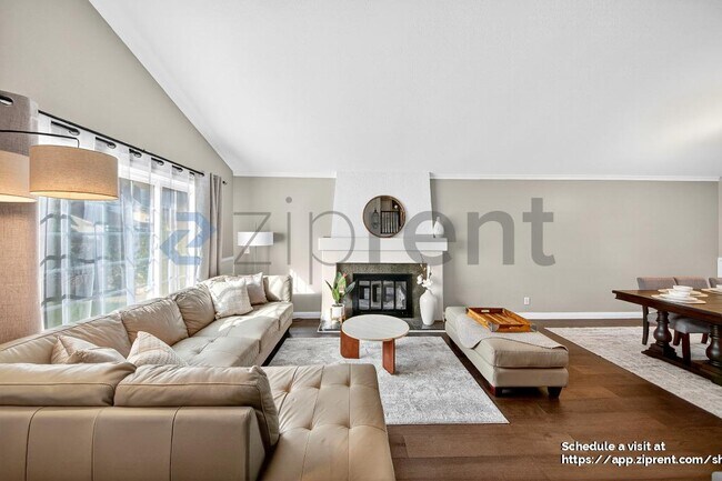 Foto del edificio - 353 S Heatherstone St