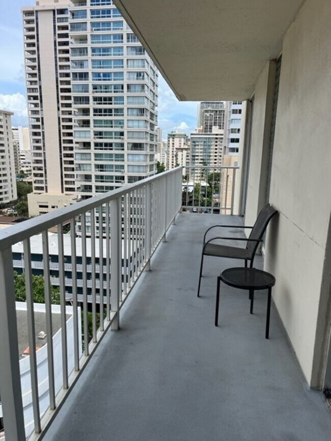 Foto del edificio - 2452 Tusitala St