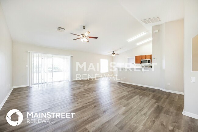Building Photo - 2715 72nd St W