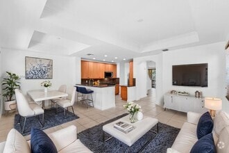 Building Photo - 2509 San Pietro Cir