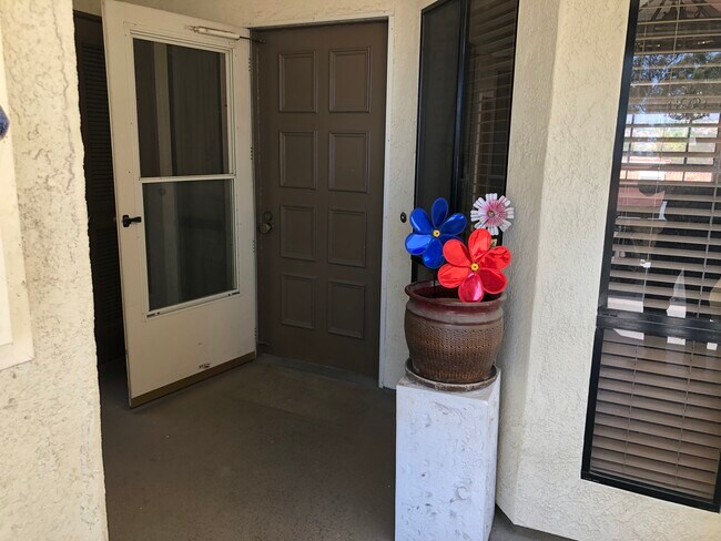 Condo Entrance - 27935 Redondela