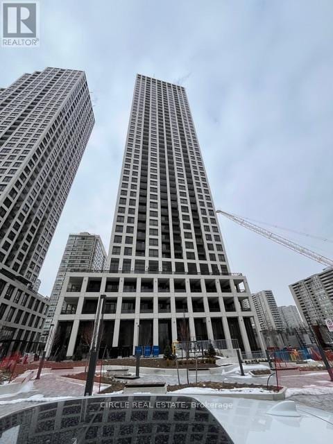 Building Photo - 30 Elm Dr W