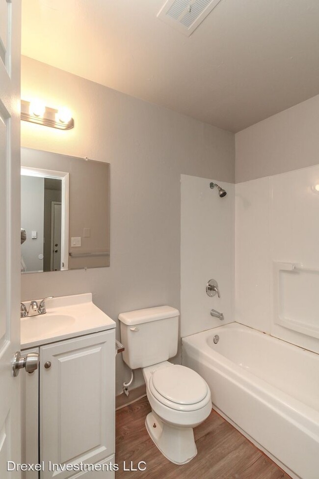Building Photo - 10225 SE 239th St