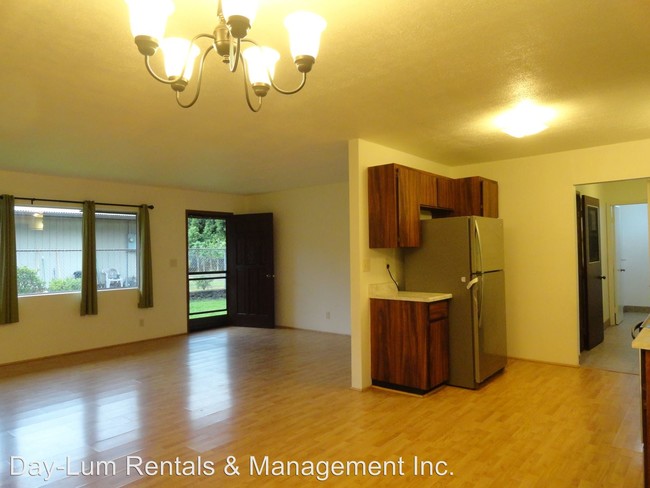 Foto del edificio - 3 br, 3 bath House - 18-7847 N. Kulani Road