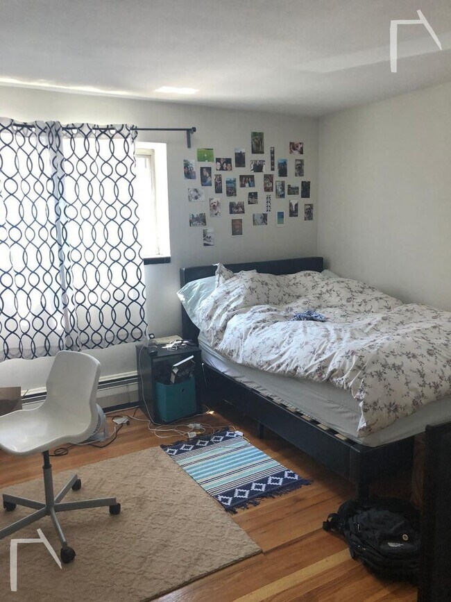 Foto del edificio - Charming 2 Bedroom-No Broker Fee