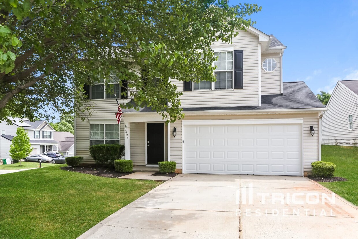 Foto principal - 5024 Deerton Rd