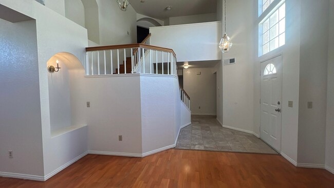 Building Photo - West Lancaster Home