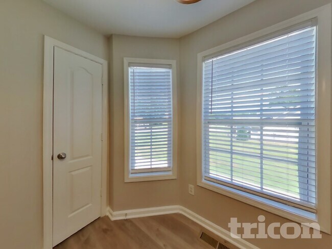 Foto del edificio - 38 Stonemont Ct