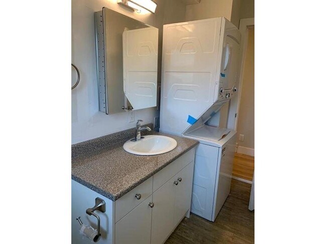 Building Photo - 32306 Diamond Ave