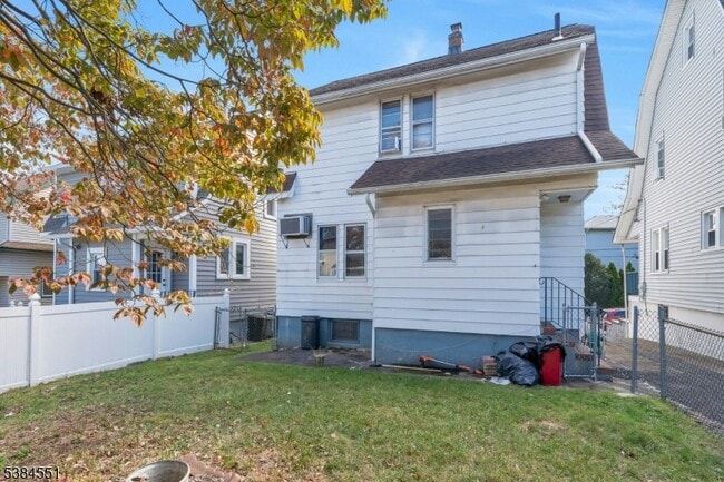 Building Photo - 256 Hamilton Ave