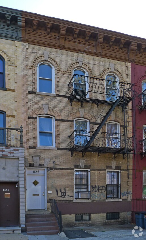 Foto del edificio - 1886 Eastern Pky