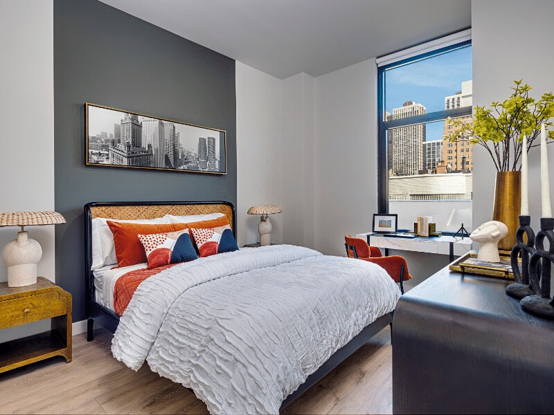Foto principal - 1201 N State St