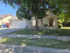 Building Photo - 1576 Castle Way