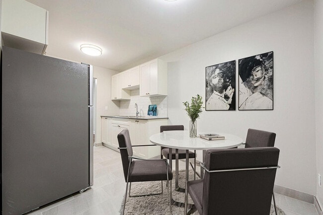 Building Photo - Bryden Apartments