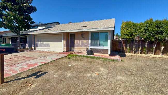 Building Photo - Beautiful 3 Bedroom / 2 Bathroom Home with...