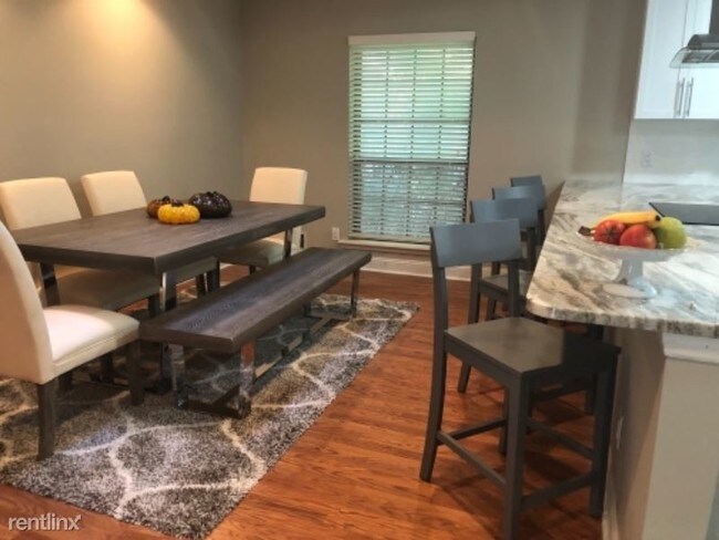 Building Photo - 3 br, 2 bath House - 1155 Soquili Dr