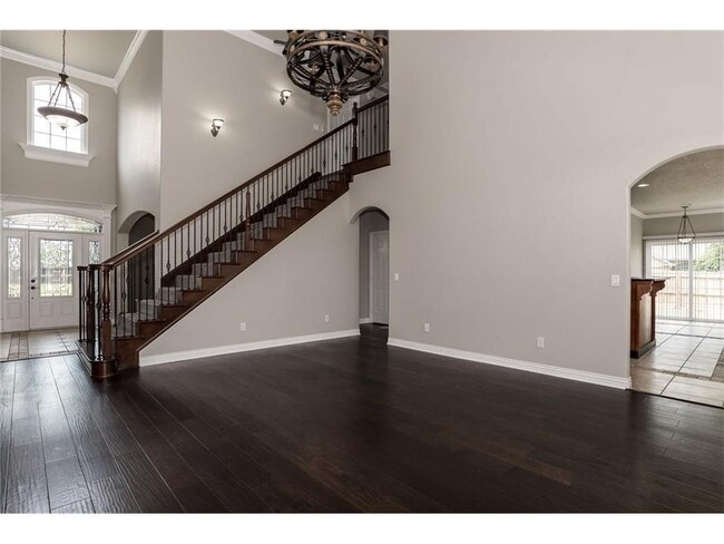 Building Photo - 601 Auburn St