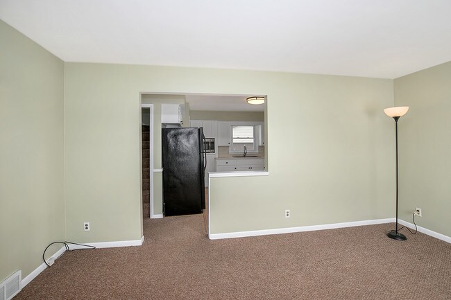 Building Photo - 500 Faircrest Ave NW