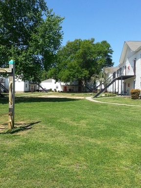 Building Photo - 226 River Oak Dr