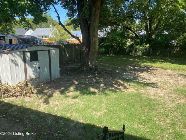 Building Photo - 2711 Gardiner Ln