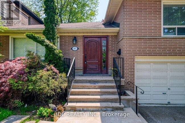 Photo du bâtiment - 87 Munro Blvd